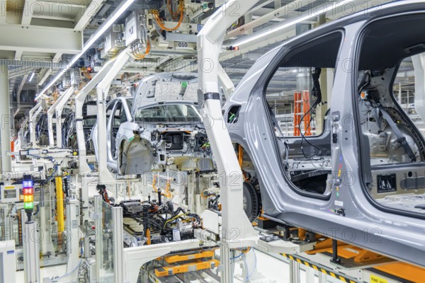 Electric car production in the assembly halls of VW in Zwickau, Zwickau, Saxony, Germany