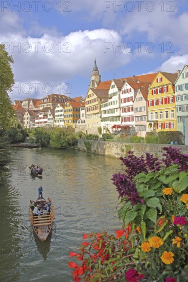 Colourful house front on the Neckar with punts, house facade, Neckar bank, Neckar front, tourism, floral decoration, Eberhardsbrücke, Tübingen, Neckar valley, Baden-Württemberg, Germany