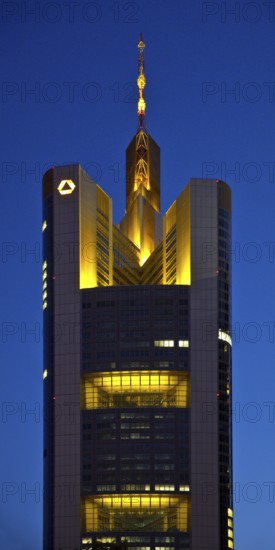 Tower of the Commerzbank headquarters in the evening, Frankfurt am Main, Hesse, Germany
