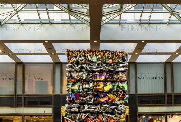 Interior design, artwork made from compressed scrap cars, partially vacant Shopping Quartier 205 in Friedrichstraße and Mohrenstraße, Berlin, Germany