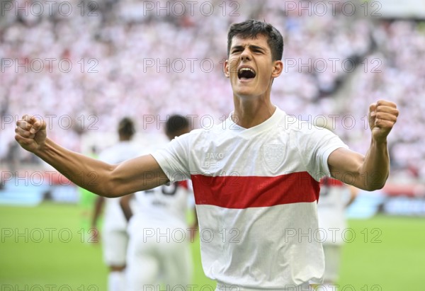 Goal celebration Jose Maria Chema Andres Baixauli VfB Stuttgart (30) Goal celebration Gesture Gesture Gesture Gesture Bundesliga, MHPArena, MHP Arena Stuttgart, Baden-Württemberg, Germany