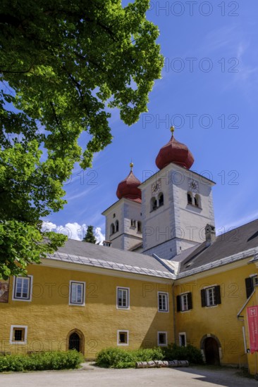 Abbey church, Millstatt Abbey, Millstatt, Lake Millstatt, Carinthia, Austria