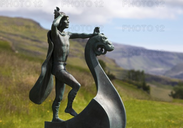 Statue of Leifur Eiríksson, the discoverer of America, who was born here, Eiríksstadir Museum, Haukadlur, West Iceland, Iceland