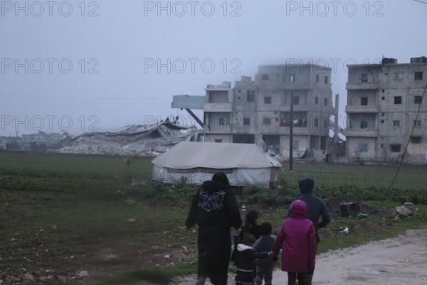 Civil defense teams attempt to rescue civilians trapped under the rubble after a powerful earthquake struck Turkey and Syria, killing tens of thousands. Aleppo, Syria – Feb 6, 2023, aleppo, syria