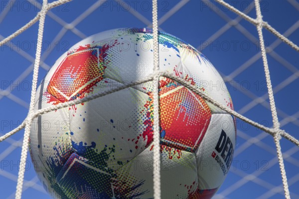 Close-up of the 2025/26 Bundesliga match ball (symbolic image)