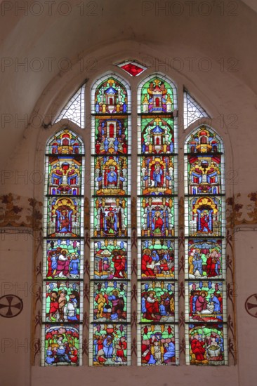 Colourful church window by Master Bertram built 14th century, interior view, stained glass, arts and crafts, art, Heiligen-Geist-Kirche, Wismar, Mecklenburg-Vorpommern, Germany