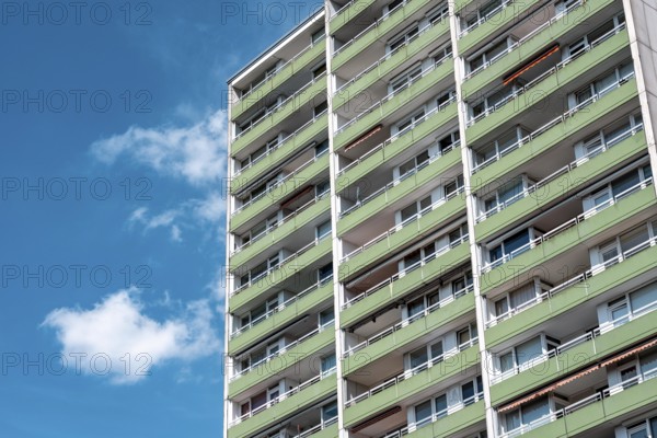 Residential tower block, in Essen-Steele, tallest residential building in the city, over 130 flats on 20 floors, 70 metres high, North Rhine-Westphalia, Germany