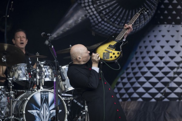Jimmy Chamberlin (drummer) and Billy Corgan (singer) from The Smashing Pumpkins live on The Aghori Tour at the Zitadelle Spandau in Berlin on 06/08/2025