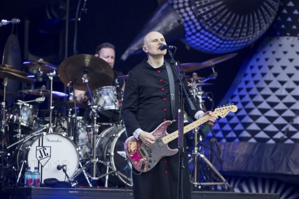 Jimmy Chamberlin (drummer) and Billy Corgan (singer) from The Smashing Pumpkins live on The Aghori Tour at the Zitadelle Spandau in Berlin on 06/08/2025