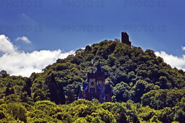 The Drachenfels mountain with Drachenburg Castle and the castle ruins, Siebengebirge, Königswinter, North Rhine-Westphalia, Germany