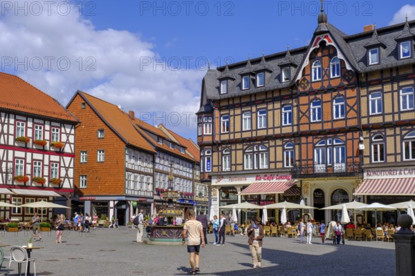 Half-timbered houses on the market square, Wernigerode, Harz, Saxony-Anhalt, Germany