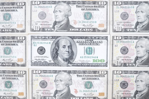 US dollar notes, 10 dollars, 100 dollars, banknotes