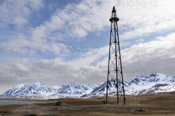 Amundsen-Ellsworth-Nobile, mast for airship, mountain range, Ny-Alesund, Spitsbergen, Svalbard