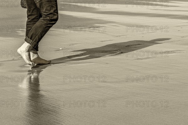 Beach walk by the sea, Wenningstedt-Braderup, North Sea, Schleswig-Holstein