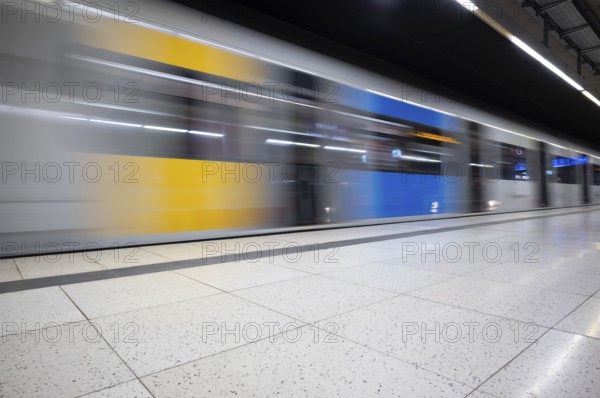 Underground incoming S-Bahn, train, Class 420 Generation 2025, platform, stop, Feuersee station, public transport, movement effect, Stuttgart, Baden-Württemberg, Germany
