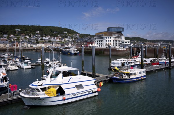 Boats, ships, harbour, marina Avant-Port, behind museum Musée des Pêcheries, Fécamp, Normandy, Seine-Maritime, France