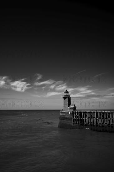 Sea, lighthouse Feu de la jetée Sud, lighthouse, black and white, harbour entrance, pier, Fécamp, Normandy, Seine-Maritime, France