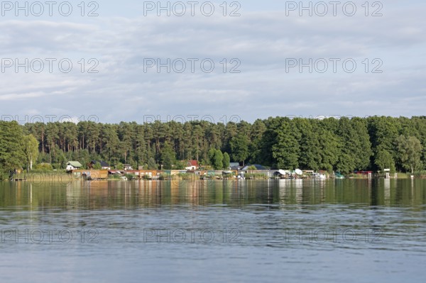 Boathouses, holiday homes, Leppinsee, Rechlin, Mecklenburg Lake District, Mecklenburg-Western Pomerania, Germany