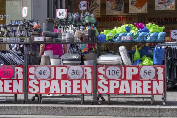 Woolworth shop, discount store, department stores', cheap products, shop, Leverkusen, North Rhine-Westphalia, Germany