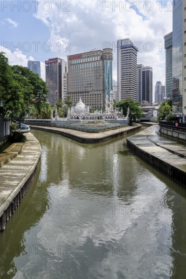 Skyscrapers along the River of Life, the rejuvenated waterfront of Klang River, Kuala Lumpur, Malaysia, Asia