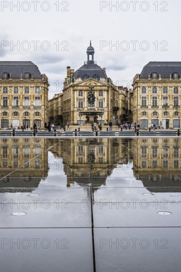 Miroir d'eau and Place de la Bourse, Bordeaux, Gironde, Nouvelle-Aquitaine, France