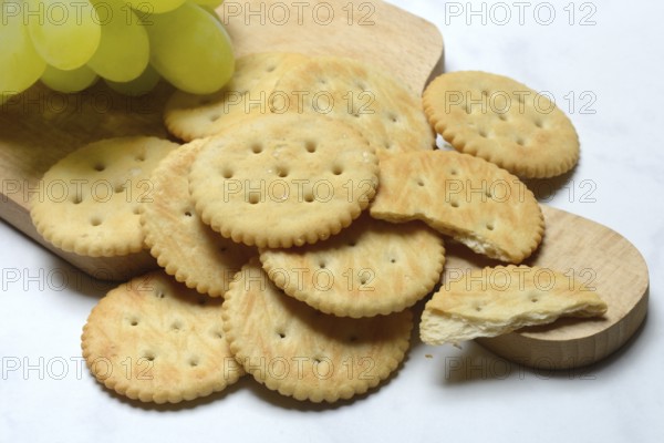Crackers, crackers with grapes