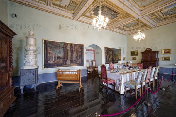 Duke's dining room, Zeitz Moritzburg Castle Museum, early baroque style, interior view, Zeitz, Saxony-Anhalt, Germany