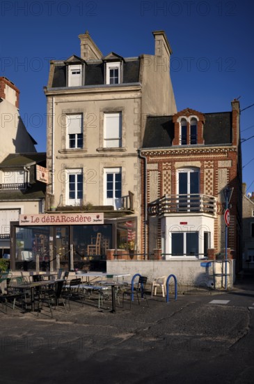 Bar, Restaurant, Le déBARcadère, empty, deserted, Grandcamp-Maisy, evening light, Normandy, Calvados, France