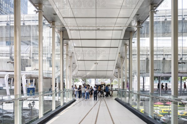 Glass façade transfer, Bangkok, Thailand