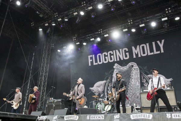 Nathen Maxwell (bass player), Matthew Hensley (accordion player), Dave King (singer), Robert Schmidt (banjo player) and Dennis Casey (guitarist) from Flogging Molly at the Highfield Festival on Sunday, Störmthaler See, 18/08/2024