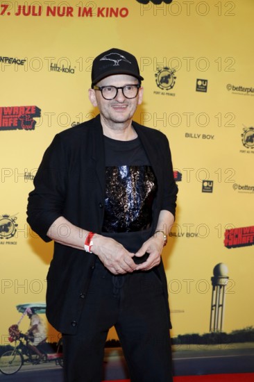 Milan Peschel at the #SchwarzeSchafe premiere at the cinema in the Kulturbrauerei on 15.7.2025 Berlin