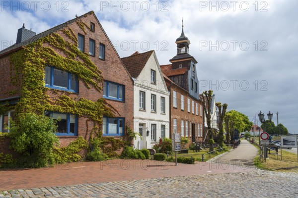 Former skipper's house, historic building in the historic harbour, Tönning, North Frisia, Schleswig-Holstein, Germany