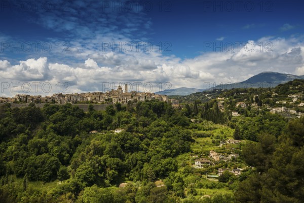 Picturesque mountain village, St. Paul de Vence, Provence Alpes Côte d'Azur, South of France, France