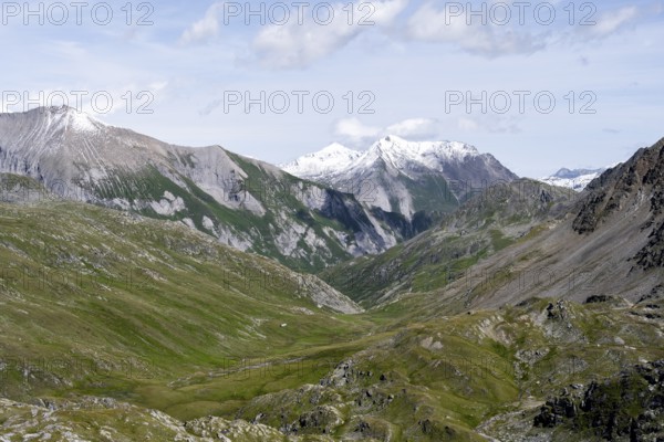 Snow-covered summit Racherin and Spielmann, Glatzbachtal, Wiener Höhenweg, Schober group, Hohe Tauern National Park, Carinthia, Austria