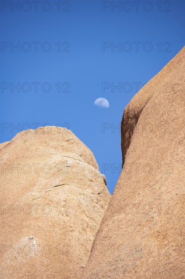 Moon and rock formation, Pontok Mountains, Great Spitzkoppe, Spitzkoppe, Great Spitzkoppe Nature Reserve, Namibia