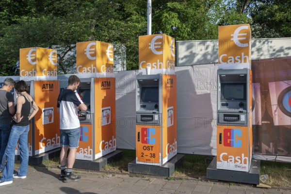 Specially installed ATM for the Erlangen Bergkirchweih, traditional twelve-day folk festival, Erlangen, Middle Franconia, Bavaria, Germany