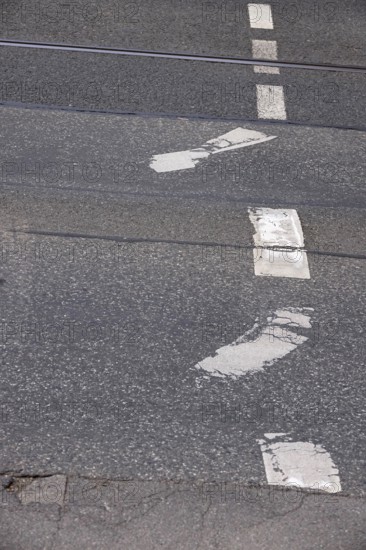 Road markings, renovation requirements, Germany