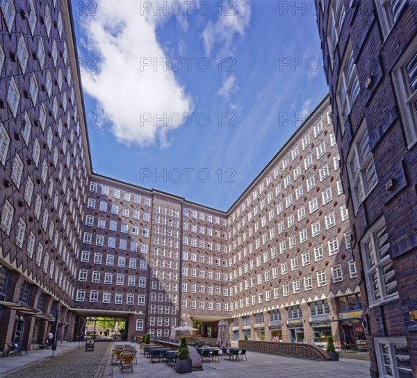 The Sprinkenhof is one of the office buildings constructed in Hamburg's city centre at the beginning of the 20th century. Springeltwiete leads through the inner courtyard of the building. The Kontorhaus district was listed as a UNESCO World Heritage Site in 2015. Hamburg, Germany