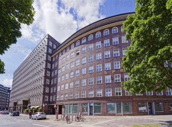 The Sprinkenhof is one of the Kontorhaus office buildings that were built in Hamburg's city centre at the beginning of the 20th century. The Kontorhaus district was listed as a UNESCO World Heritage Site in 2015. Hamburg, Germany