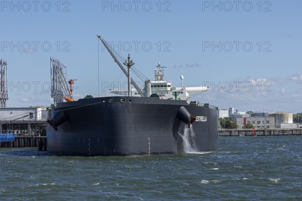 Oil tanker Estrella, overseas harbour, Warnemünde, Rostock, Mecklenburg-Western Pomerania, Germany