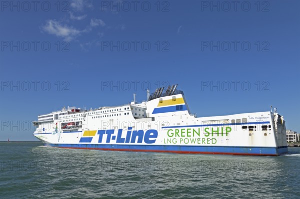 TT-Line ferry Nils Holgersson departs, Warnow, Warnemünde, Rostock, Mecklenburg-Western Pomerania, Germany