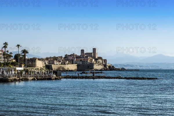 Picturesque town by the sea, Antibes, Provence Alpes Côte d'Azur, South of France, France