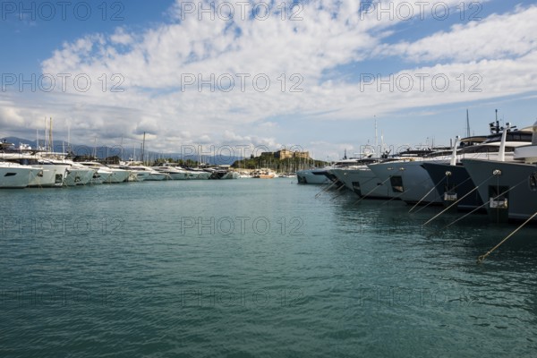 Harbour with luxury yachts, Antibes, Provence Alpes Côte d'Azur, South of France, France