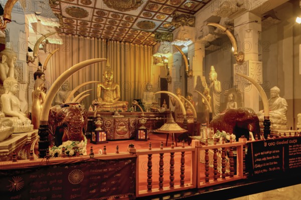 Temple of the sacred Tooth Relic or Sri Dalada Maligawa, New Shrine room or Alut Maligawa, Kandy, Sri Lanka