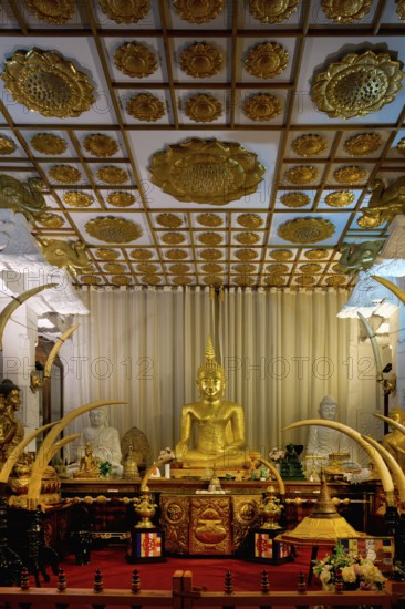 Temple of the sacred Tooth Relic or Sri Dalada Maligawa, New Shrine room or Alut Maligawa, Kandy, Sri Lanka