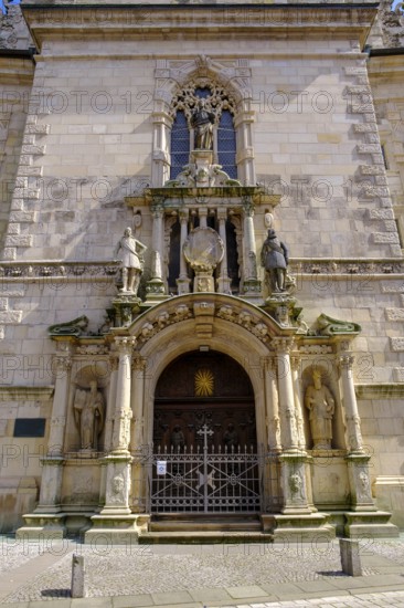 High Priest Aaron, Prophet Aaron, Portal, Church Beatae Mariae Virginis, Wolfenbüttel, Lower Saxony, Germany