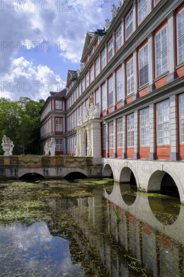 Moat with figures at the Princely Residence Palace, Palace, Palace Square, Wolfenbüttel, Lower Saxony, Germany