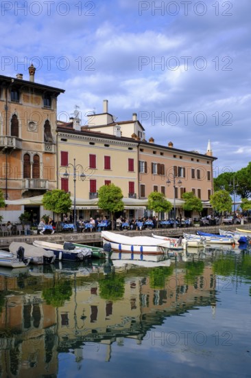 Houses at the harbour, Porto Vecchio, Lake Garda, Desenzano del Garda, Lombardy, Province of Brescia, Italy