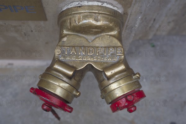 Standpipe, hydrant at a residential building, Manhattan, New York City, USA