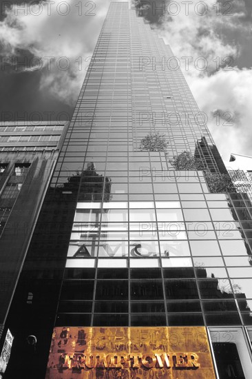 Trump Tower with exclusive shops, cafés, flats and offices, Manhattan, New York City, USA